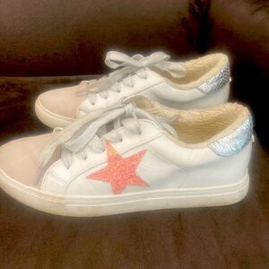 Cute Steve Madden tennis shoes